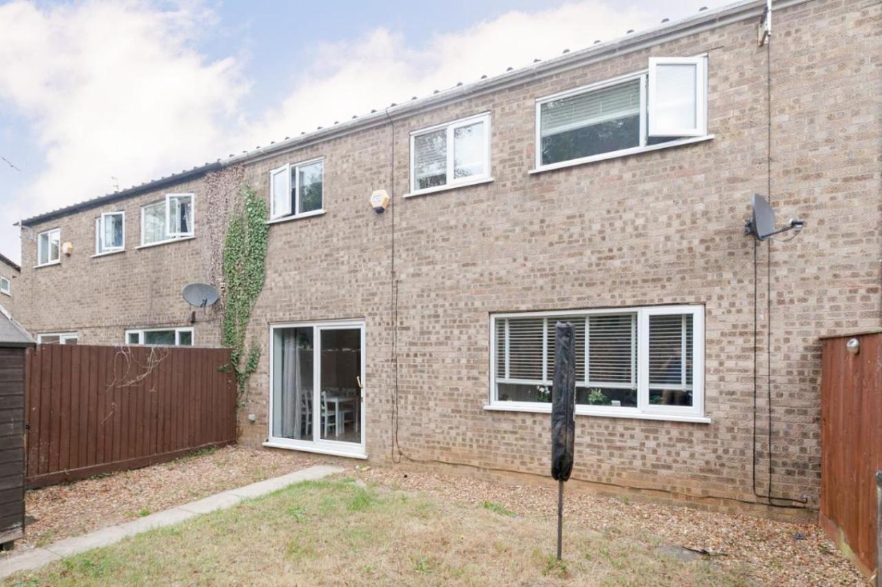 Emerald House Leisure & Contractors Peterborough Exterior foto